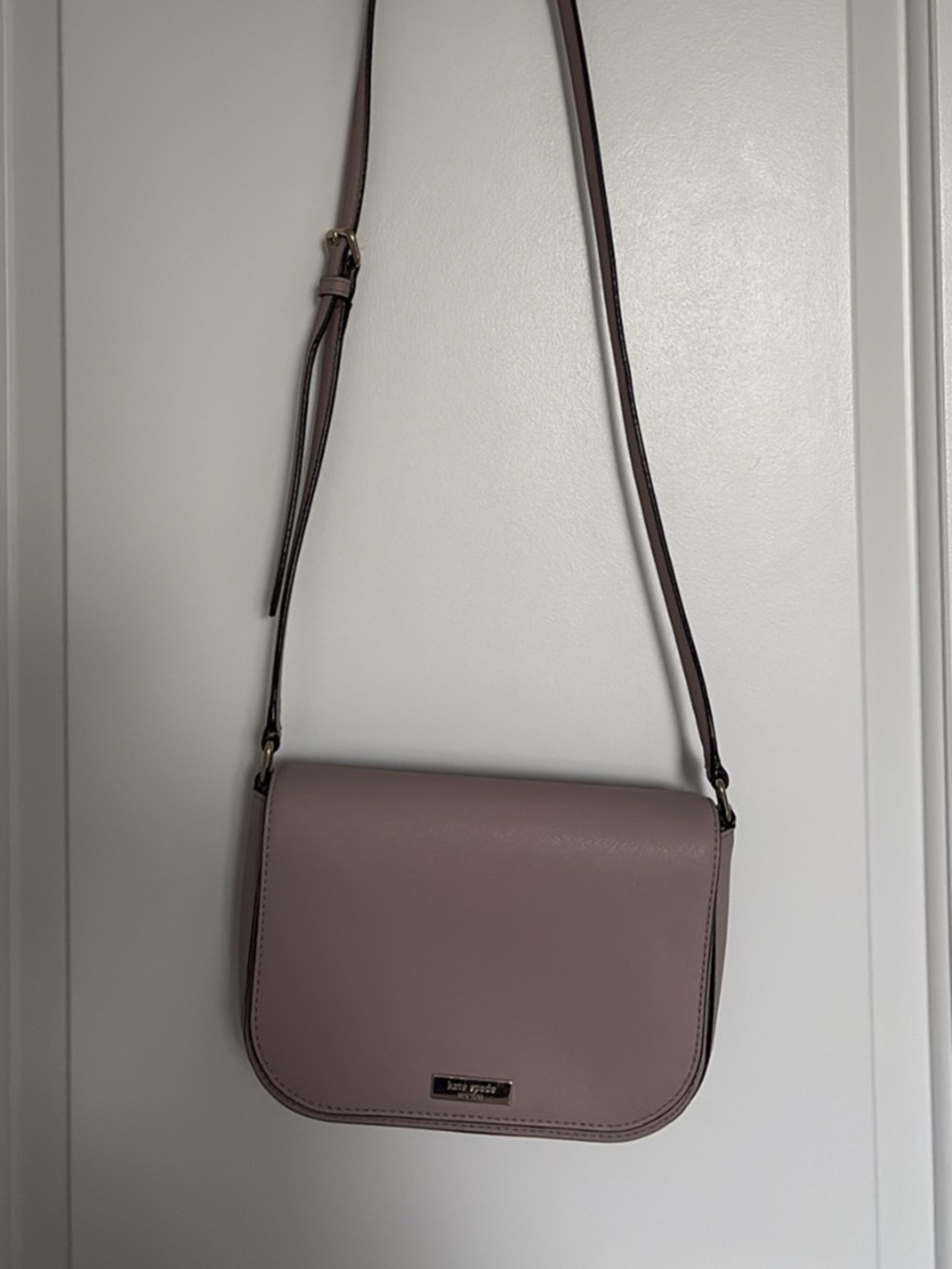 Beige Kate Spade Crossbody Purse